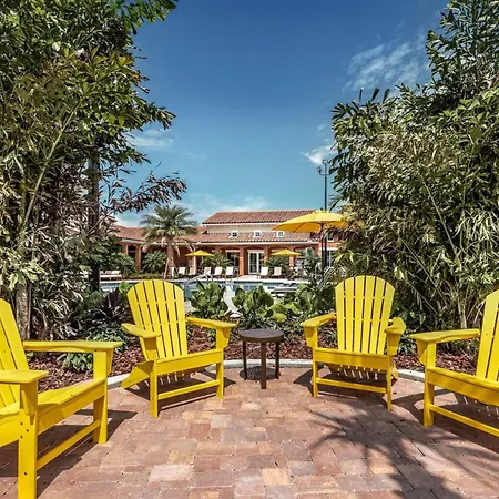 Entire Apartment With Comfy King Bed, Pets Allowed, 15 Min To Parks, Resort-Style Amenities